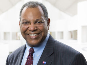 CCC19 data point to extensive use of hydroxychloroquine, azithromycin, or both, by patients with cancer and COVID-19