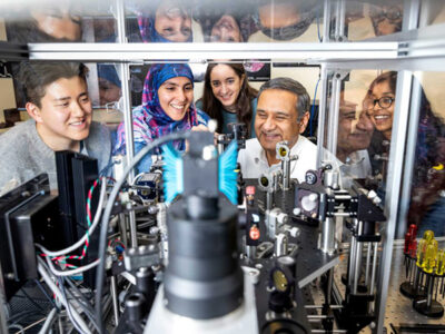 Cancer Center at Illinois is recognized as NCI Basic Cancer Center, becoming the first new institution to earn this designation in 40 years