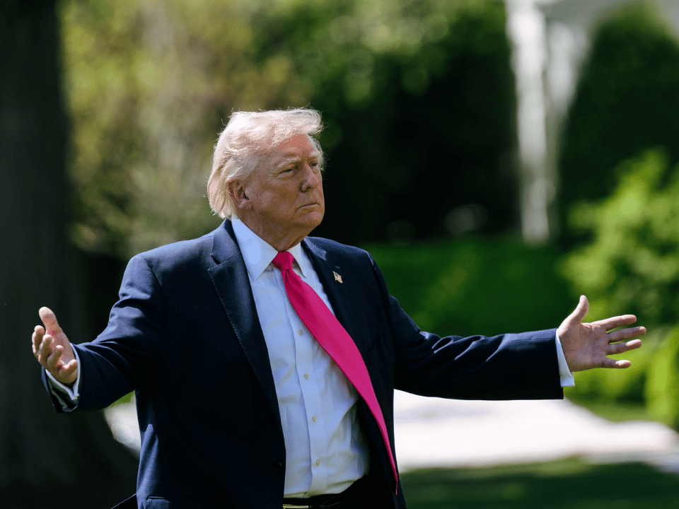 Trump plans a 200% tariff on imported generic drugs by 2029, raising fears of cancer drug shortages “There is a reason why generics have been exempt from all the tariffs until now,” Brookings economist warns